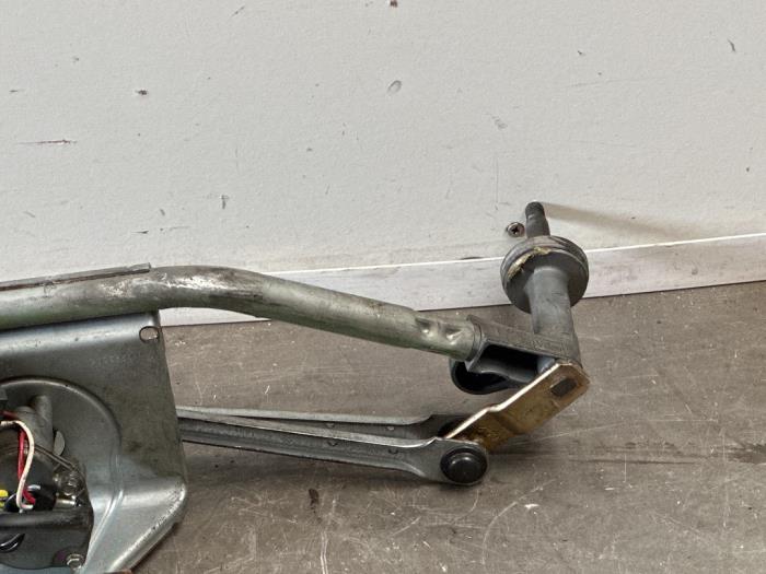 Wiper motor + mechanism Mercedes Vito