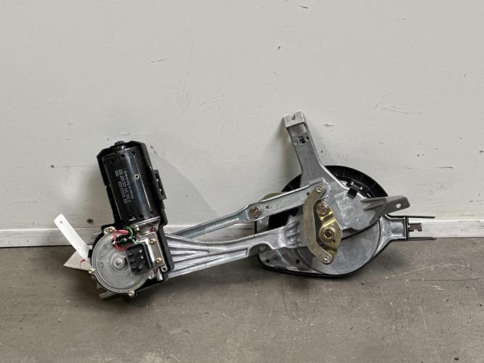 Wiper motor + mechanism Mercedes E-Klasse