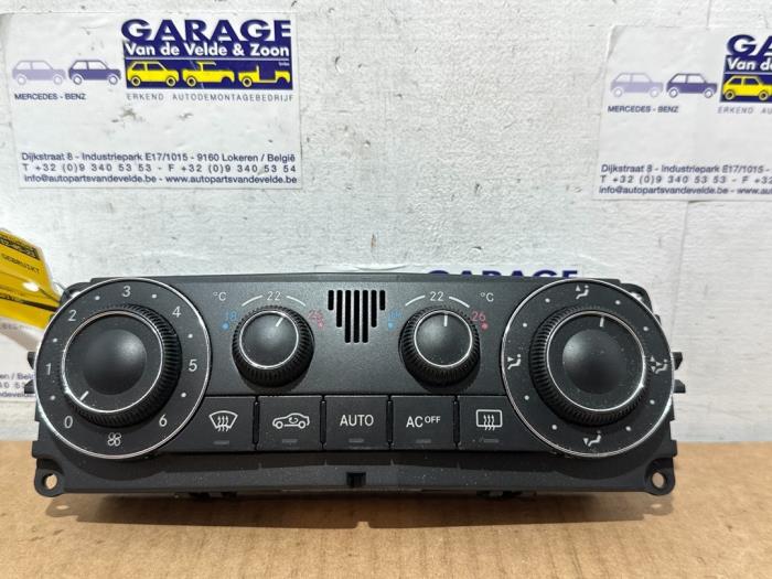 Panneau de commandes chauffage Mercedes C-Klasse