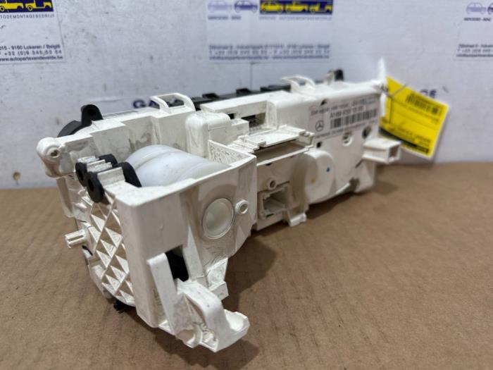 Panneau de commandes chauffage Mercedes A-Klasse