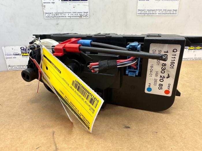 Panneau de commandes chauffage Mercedes A-Klasse