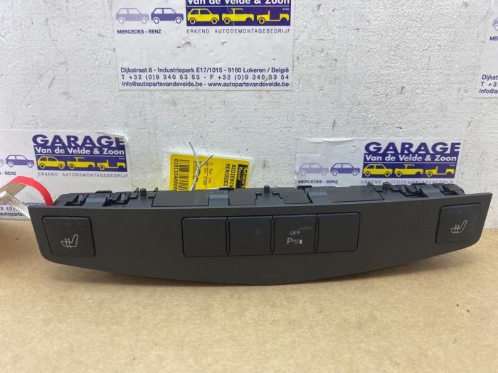 Sterowanie komputera pokladowego Mercedes C-Klasse