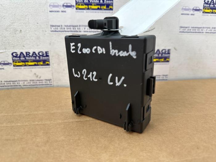 Módulo de cierre centralizado Mercedes E-Klasse