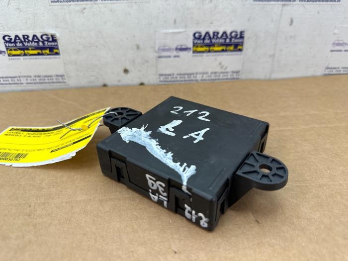 Módulo de cierre centralizado Mercedes E-Klasse