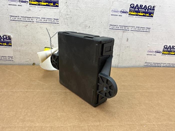 Módulo de cierre centralizado Mercedes E-Klasse