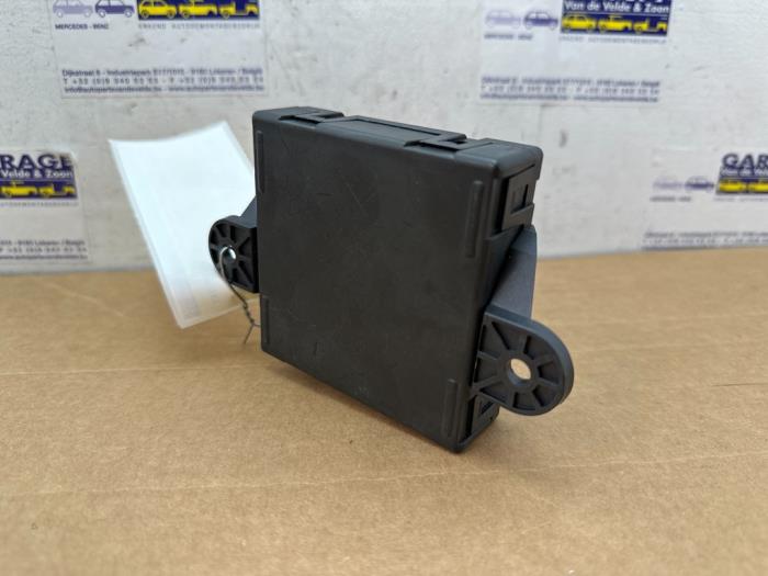 Módulo de cierre centralizado Mercedes E-Klasse