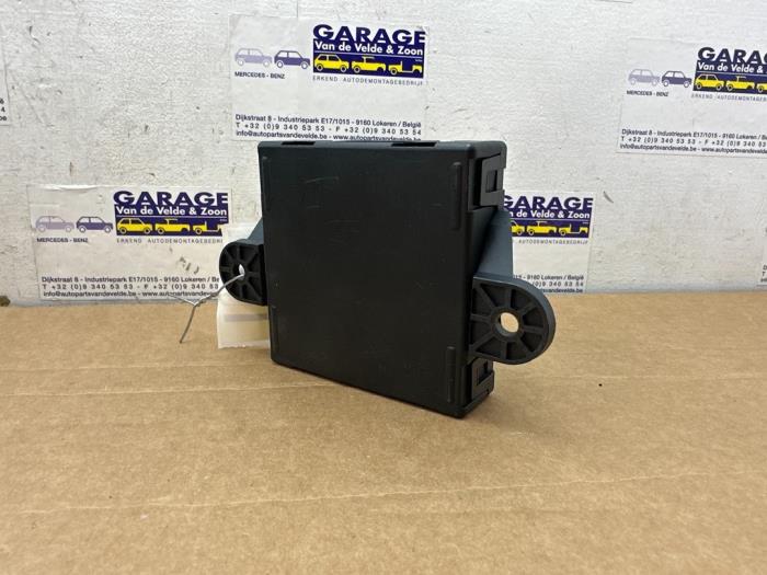 Módulo de cierre centralizado Mercedes E-Klasse