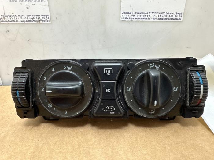 Panel sterowania nagrzewnicy Mercedes E-Klasse
