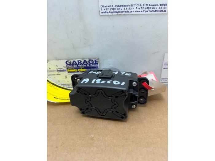 On-board computer controller Mercedes A-Klasse