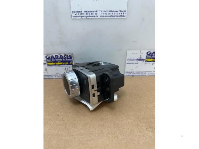 Commande ordinateur de bord Mercedes A-Klasse