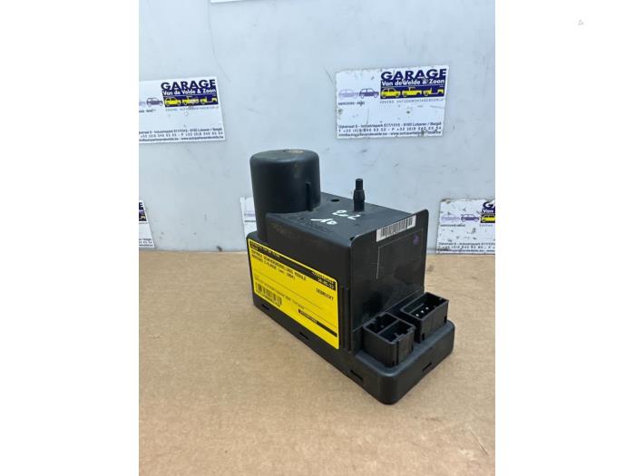 Modul centralnego zamka Mercedes C-Klasse