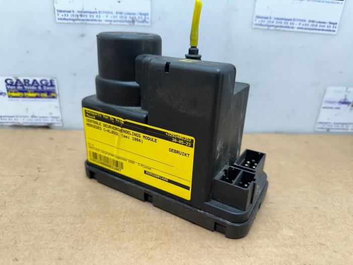 Modul centralnego zamka Mercedes C-Klasse