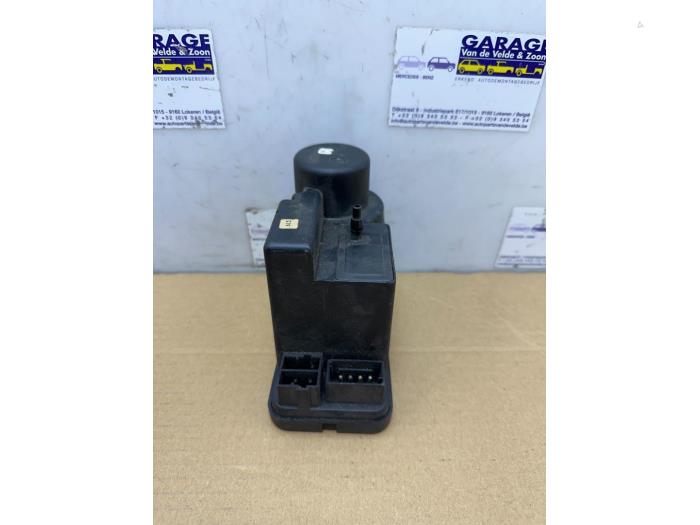 Modul centralnego zamka Mercedes C-Klasse