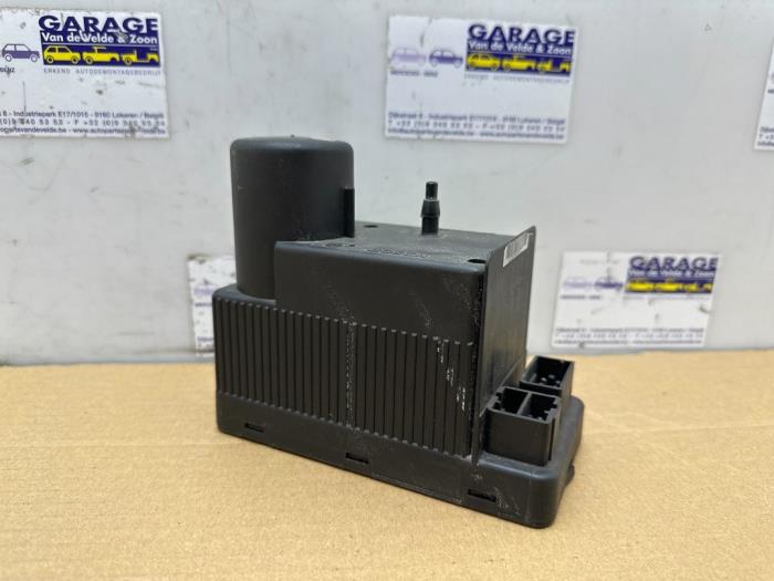 Modul centralnego zamka Mercedes C-Klasse