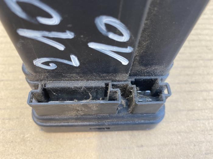 Silnik centralnego zamka Mercedes CLK