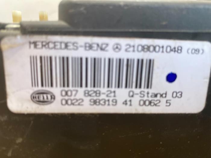 Silnik centralnego zamka Mercedes CLK