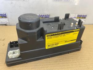 Gebruikte Deur module Mercedes E (W210) 2.2 E-200 CDI 16V Prijs € 60,50 Inclusief btw aangeboden door Autoparts Van De Velde