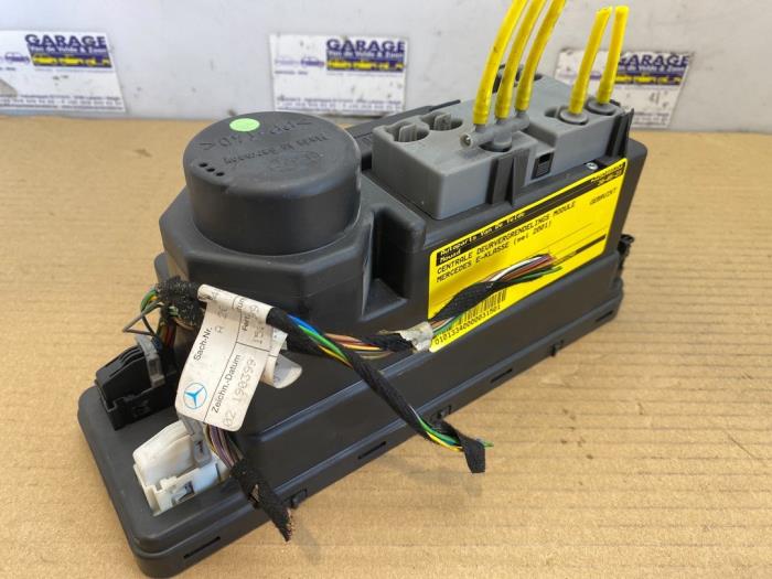 Modul centralnego zamka Mercedes E-Klasse