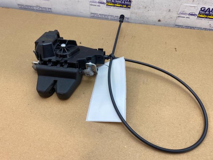 Mécanique de verrouillage couvercle coffre Mercedes C-Klasse