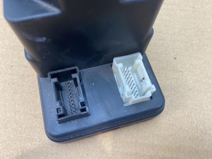 Module verrouillage central des portes Mercedes E-Klasse