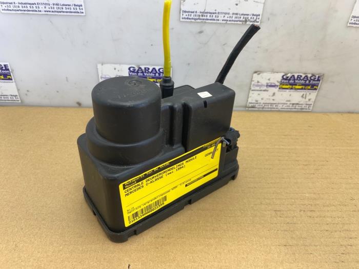 Modul centralnego zamka Mercedes C-Klasse