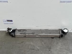 Gebruikte Intercooler Mercedes B (W245) 2.0 B-200 CDI 16V Prijs € 60,50 Inclusief btw aangeboden door Autoparts Van De Velde