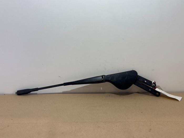 Ramie wycieraczki przedniej Mercedes SLK