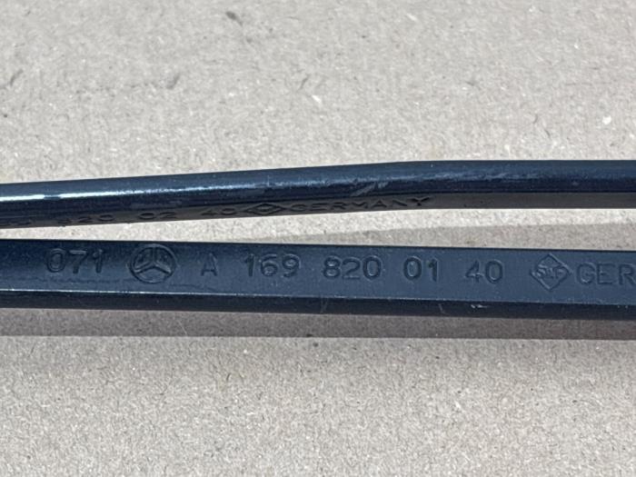 Front wiper arm Mercedes A-Klasse