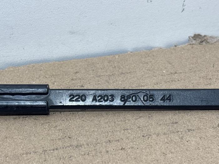 Scheibenwischerarm vorne Mercedes C-Klasse