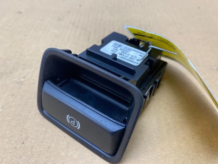 Mechanizm hamulca recznego Mercedes A-Klasse