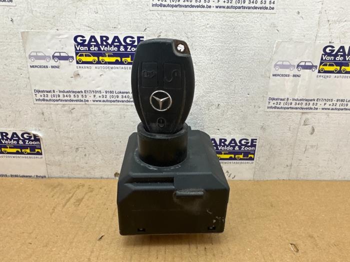 Ignition lock + computer Mercedes Vito