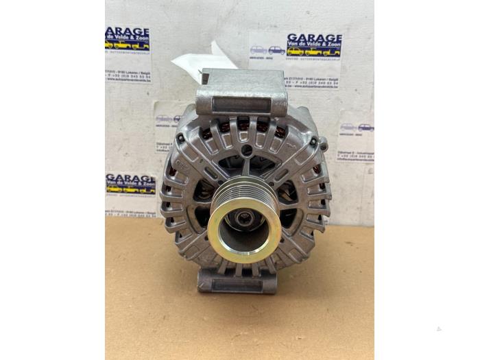 Dynamo Mercedes E-Klasse