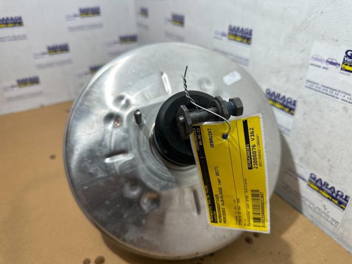 Brake servo Mercedes GLA