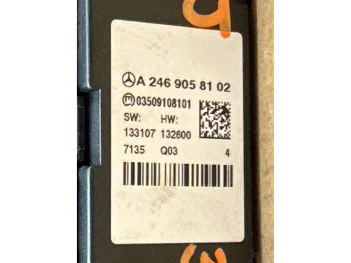 Przelacznik swiatel awaryjnych Mercedes B-Klasse