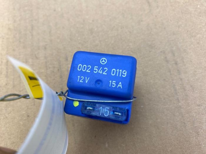 Relais Mercedes C-Klasse