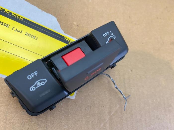 SOS knop Mercedes A-Klasse