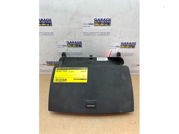 Navigation display Mercedes C-Klasse