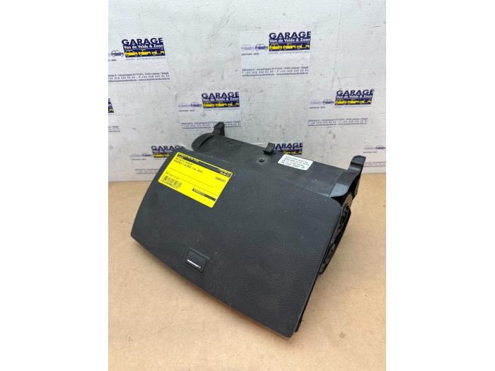 Navigation Display Mercedes C-Klasse