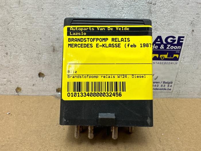 Brandstofpomp relais Mercedes E-Klasse