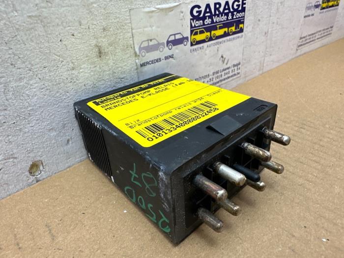 Relé de bomba de combustible Mercedes E-Klasse