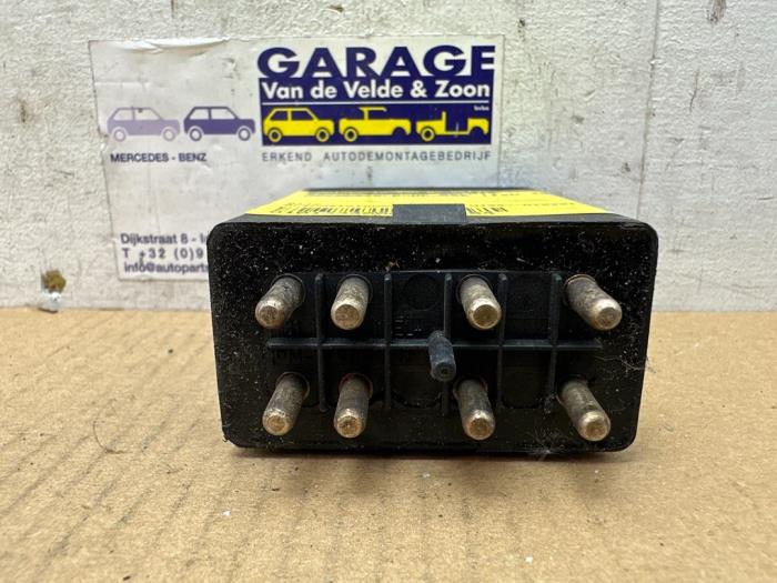 Relé de bomba de combustible Mercedes E-Klasse