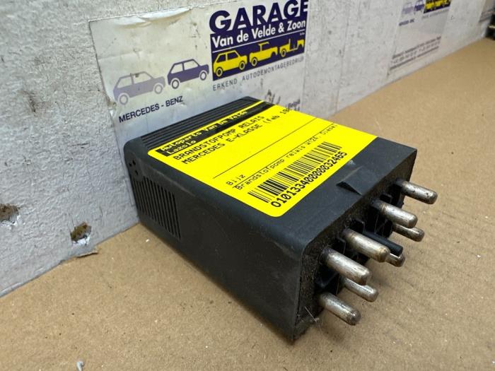 Relé de bomba de combustible Mercedes E-Klasse