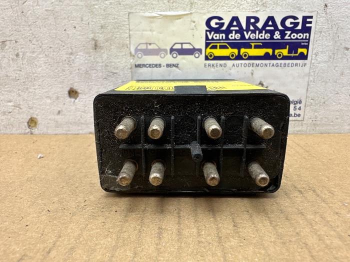 Relé de bomba de combustible Mercedes E-Klasse