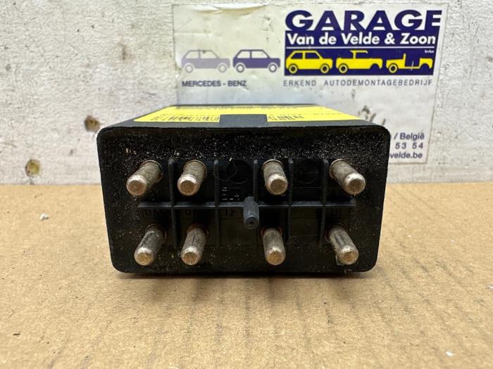 Relé de bomba de combustible Mercedes E-Klasse