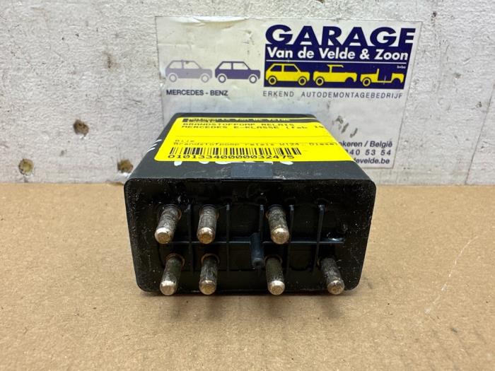 Relé de bomba de combustible Mercedes E-Klasse