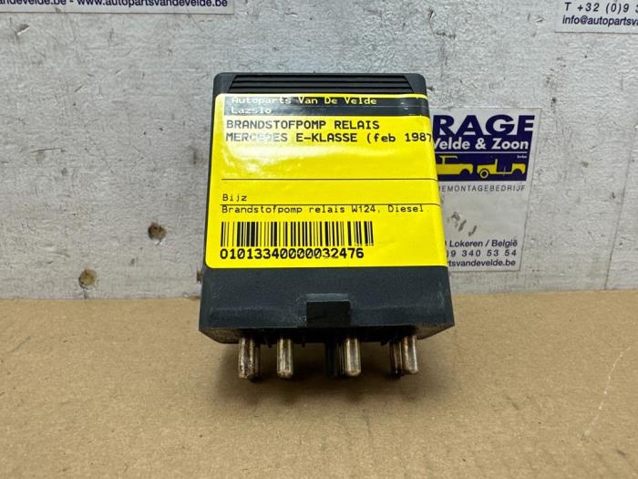 Brandstofpomp relais Mercedes E-Klasse