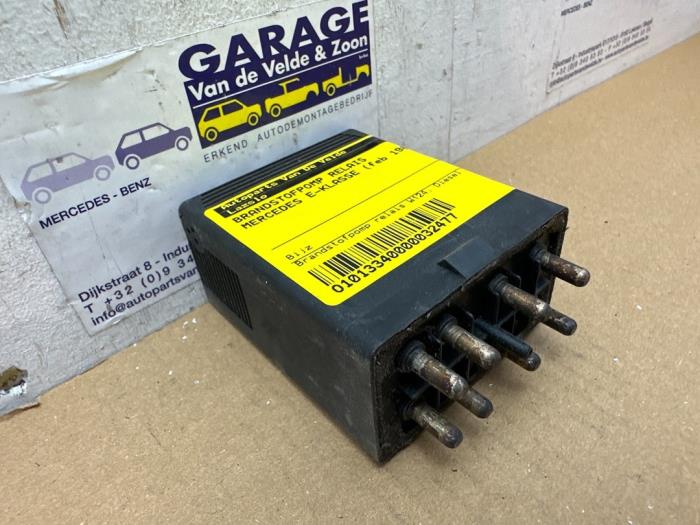 Relé de bomba de combustible Mercedes E-Klasse