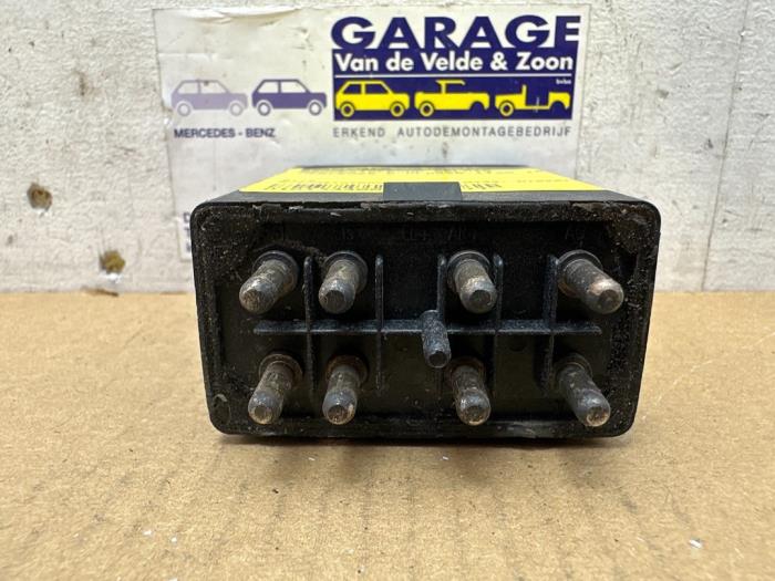 Relé de bomba de combustible Mercedes E-Klasse