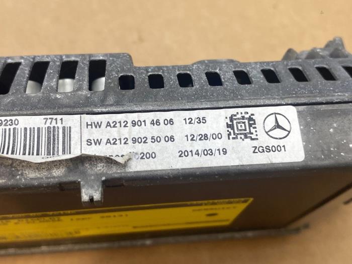 Navigation Display Mercedes E-Klasse