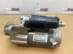 Startmotor van een Mercedes-Benz C (W205) C-200d 1.6 Turbo 16V 2019